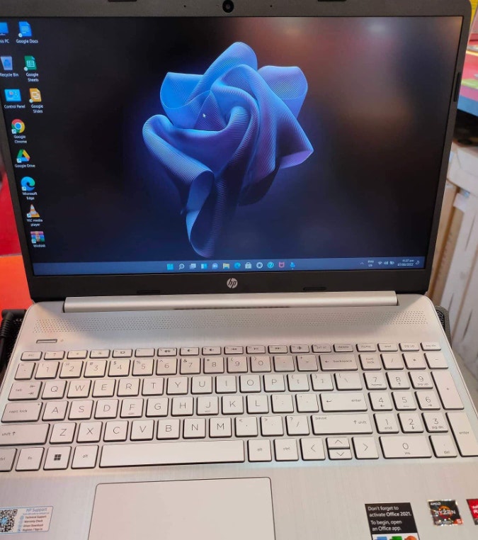 Екран ноутбука