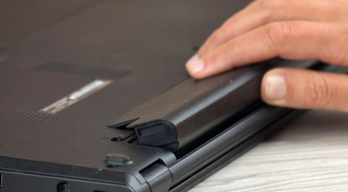 Как заменить батарею ноутбука