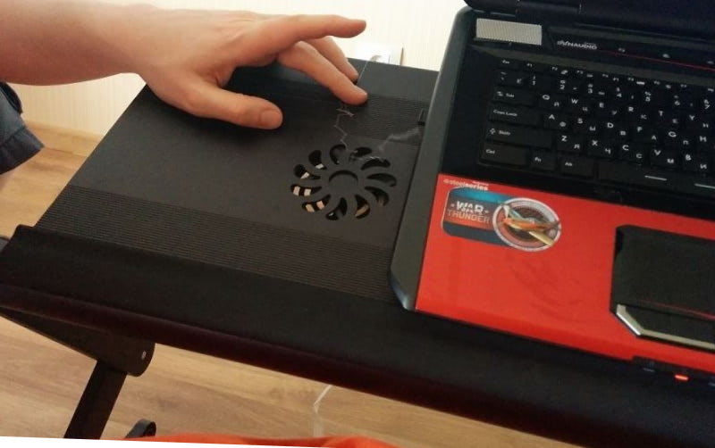 Подставка под ноутбук