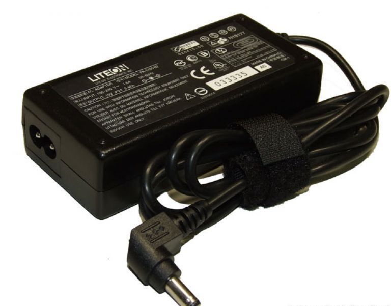 Блок живлення ноутбука